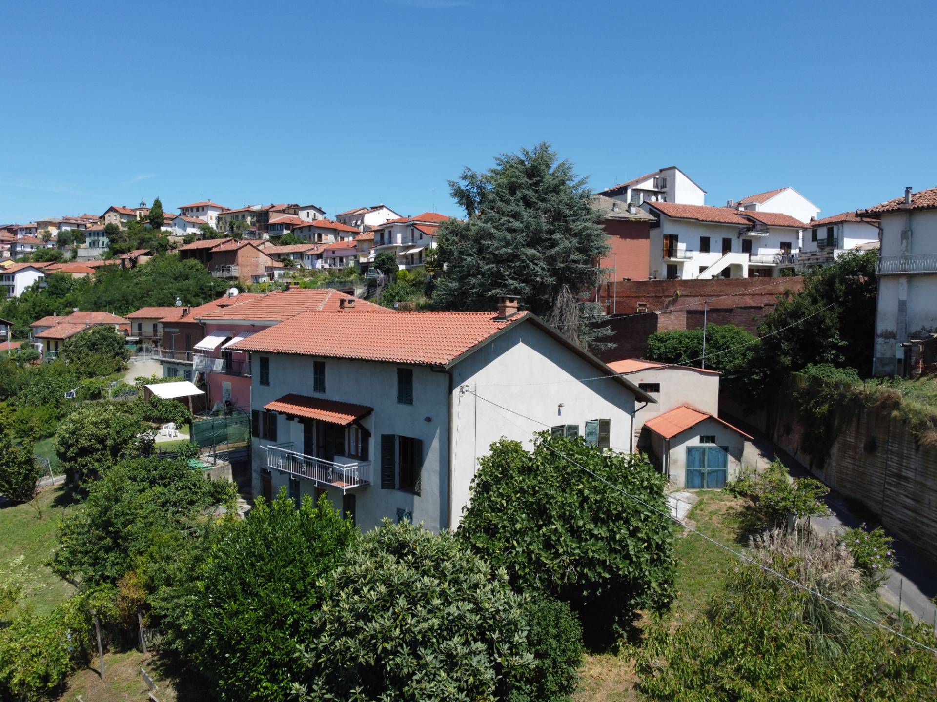 Casa indipendente in vendita a Montechiaro d'Asti