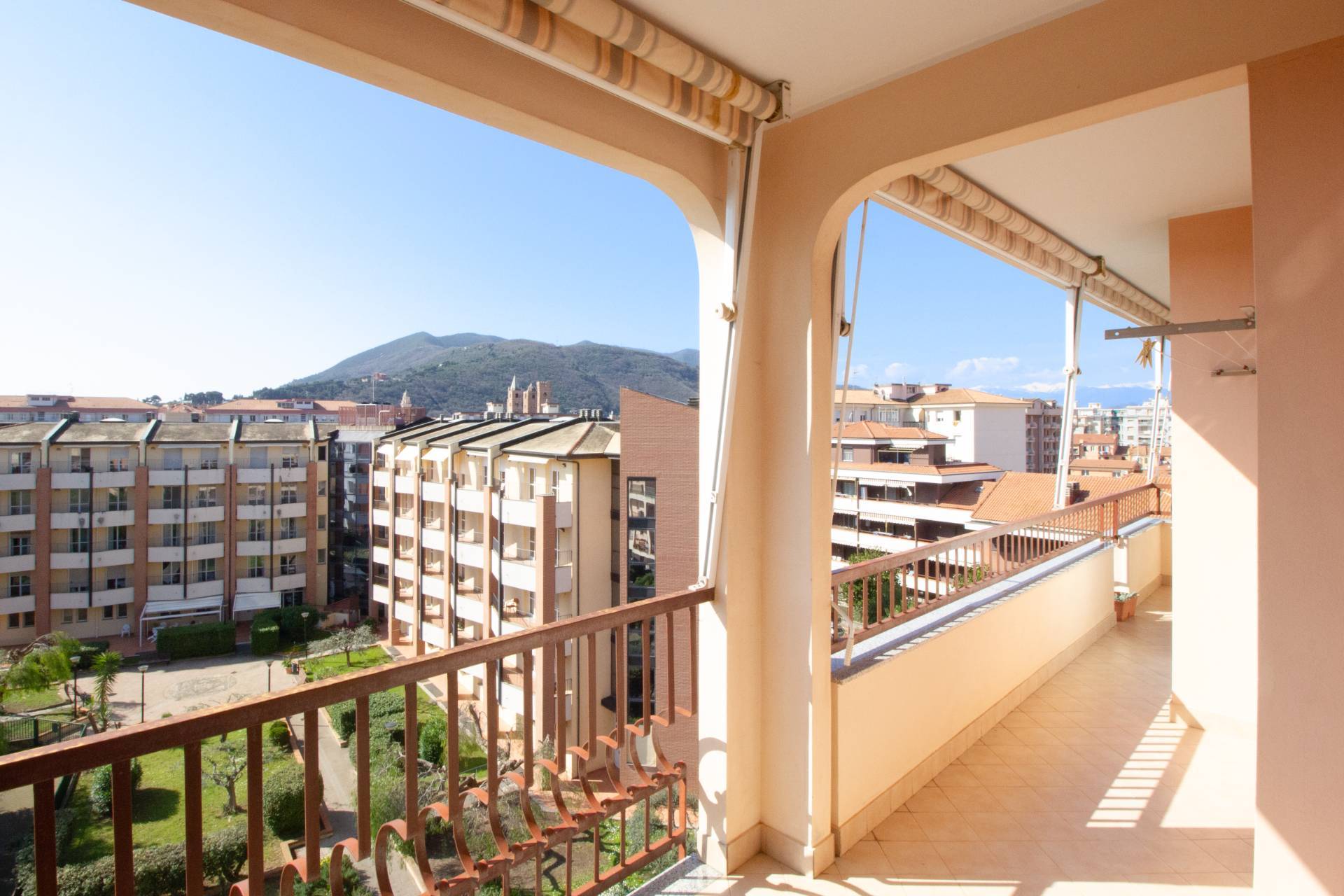 Appartamento in vendita a Albenga