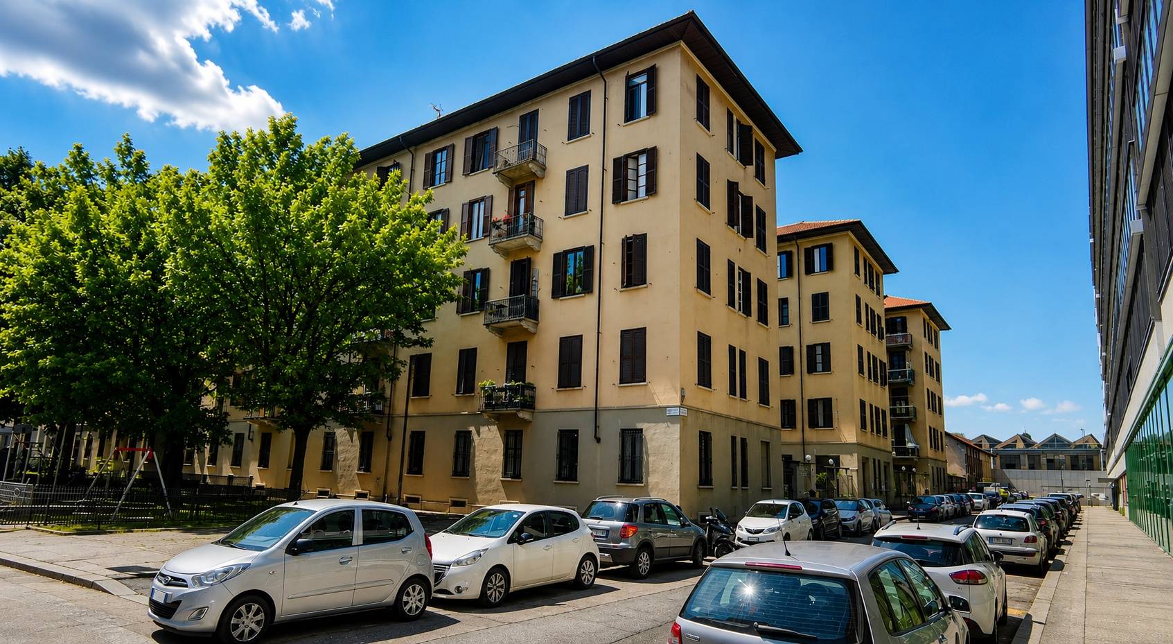 2 locali in vendita a Torino, Nizza Millefonti