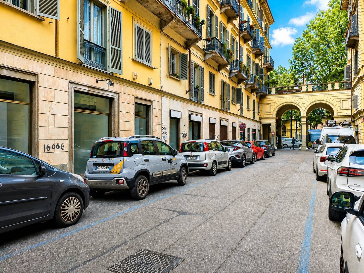 Locale commerciale in affitto a Torino, Crocetta San Secondo