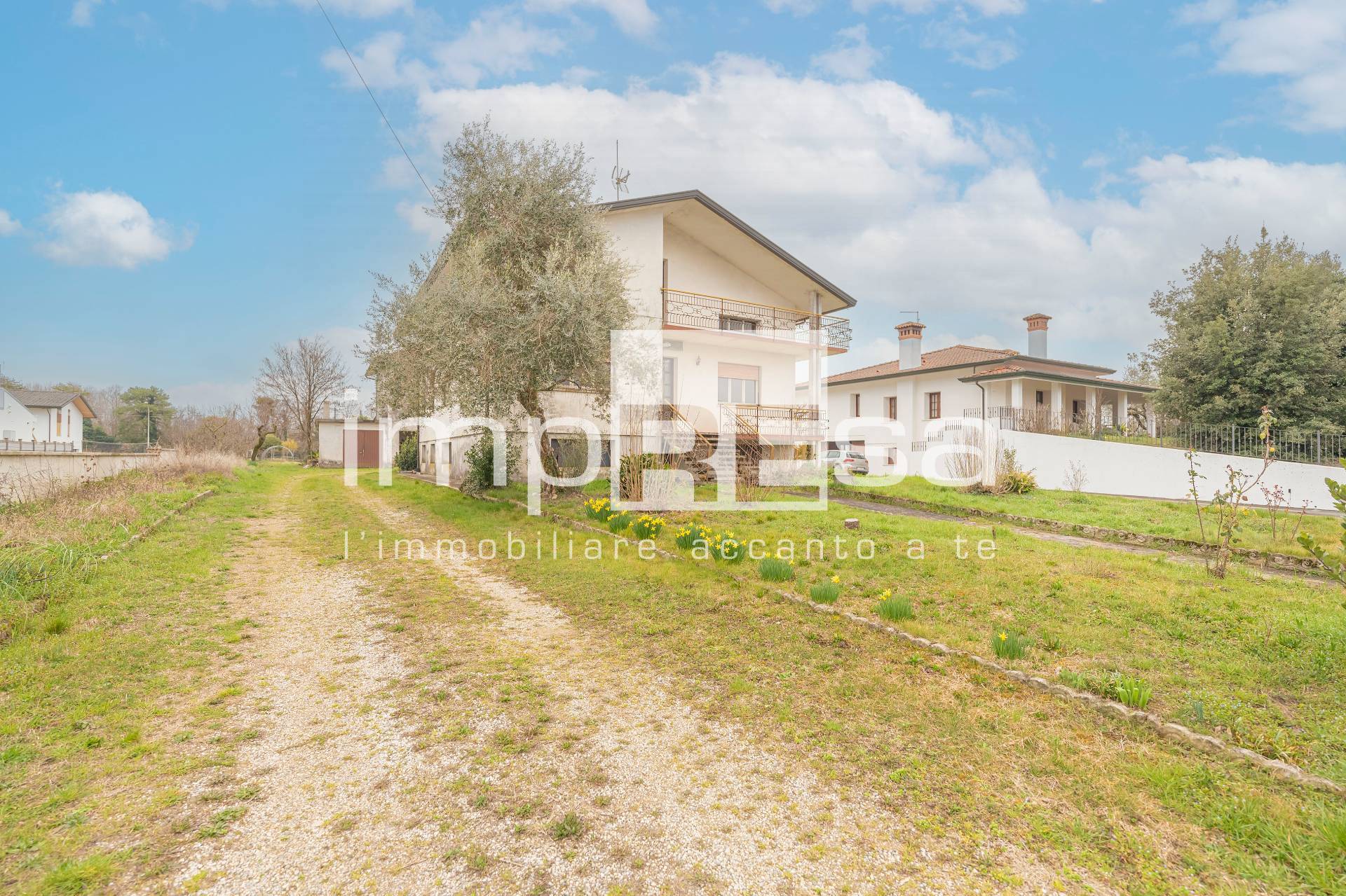 Casa indipendente con terrazzo a Zoppola