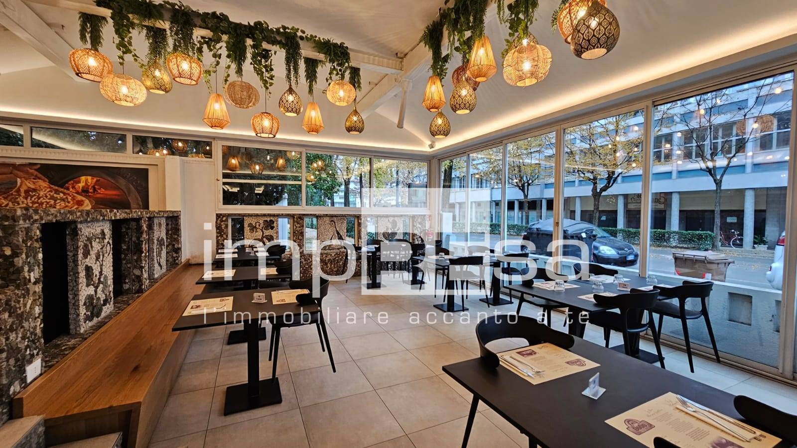 Pizzeria in vendita a Pordenone, Centro