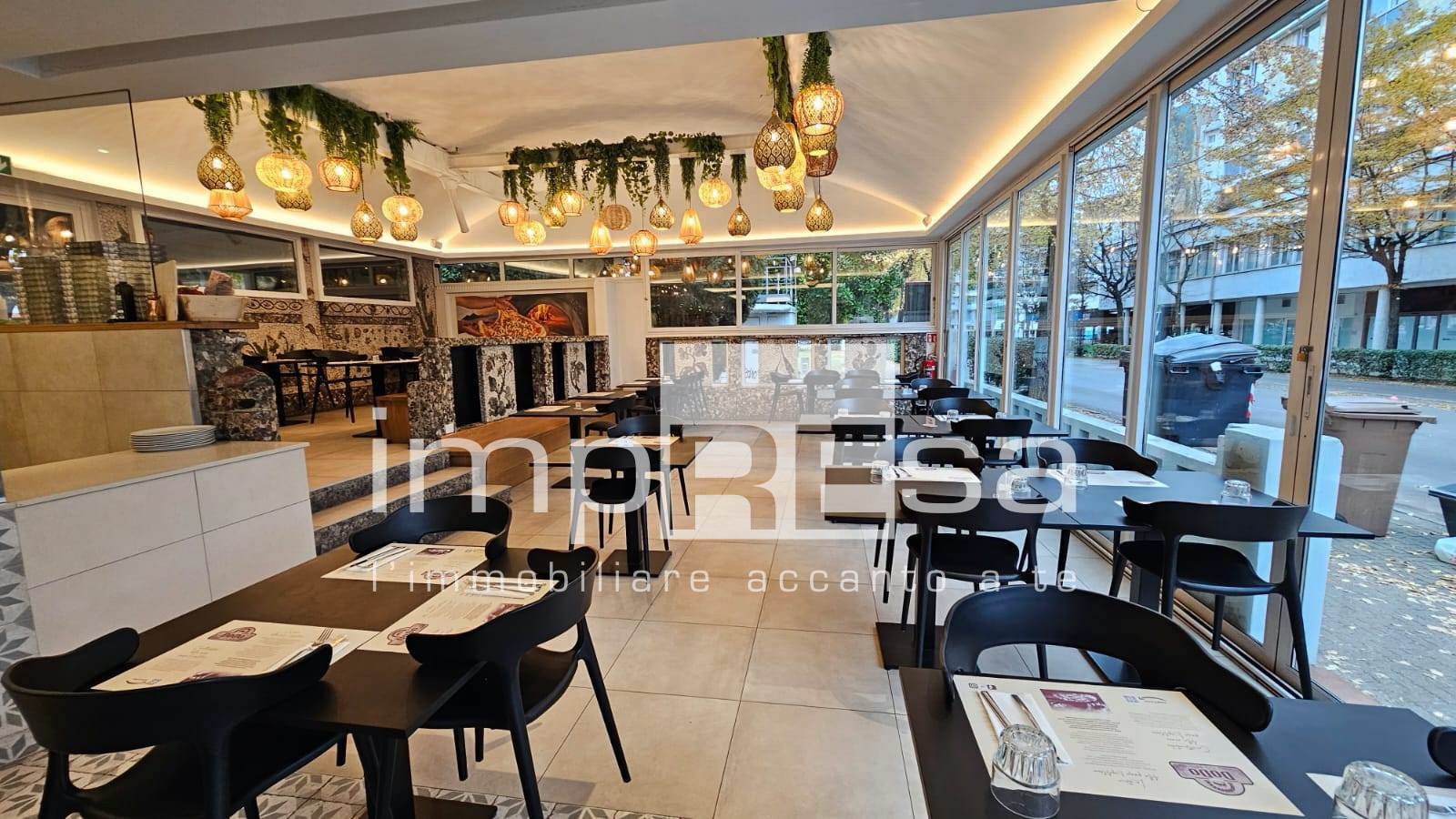 Pizzeria in vendita a Pordenone, Centro