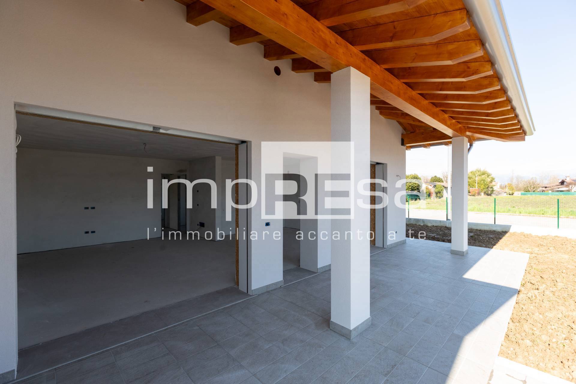 Villa in vendita a Azzano Decimo, Corva