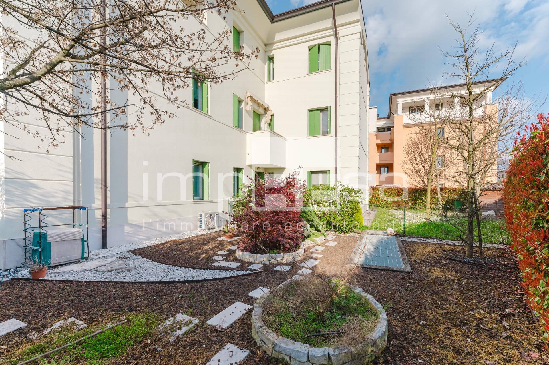 Appartamento in vendita a Pordenone, Borgomeduna