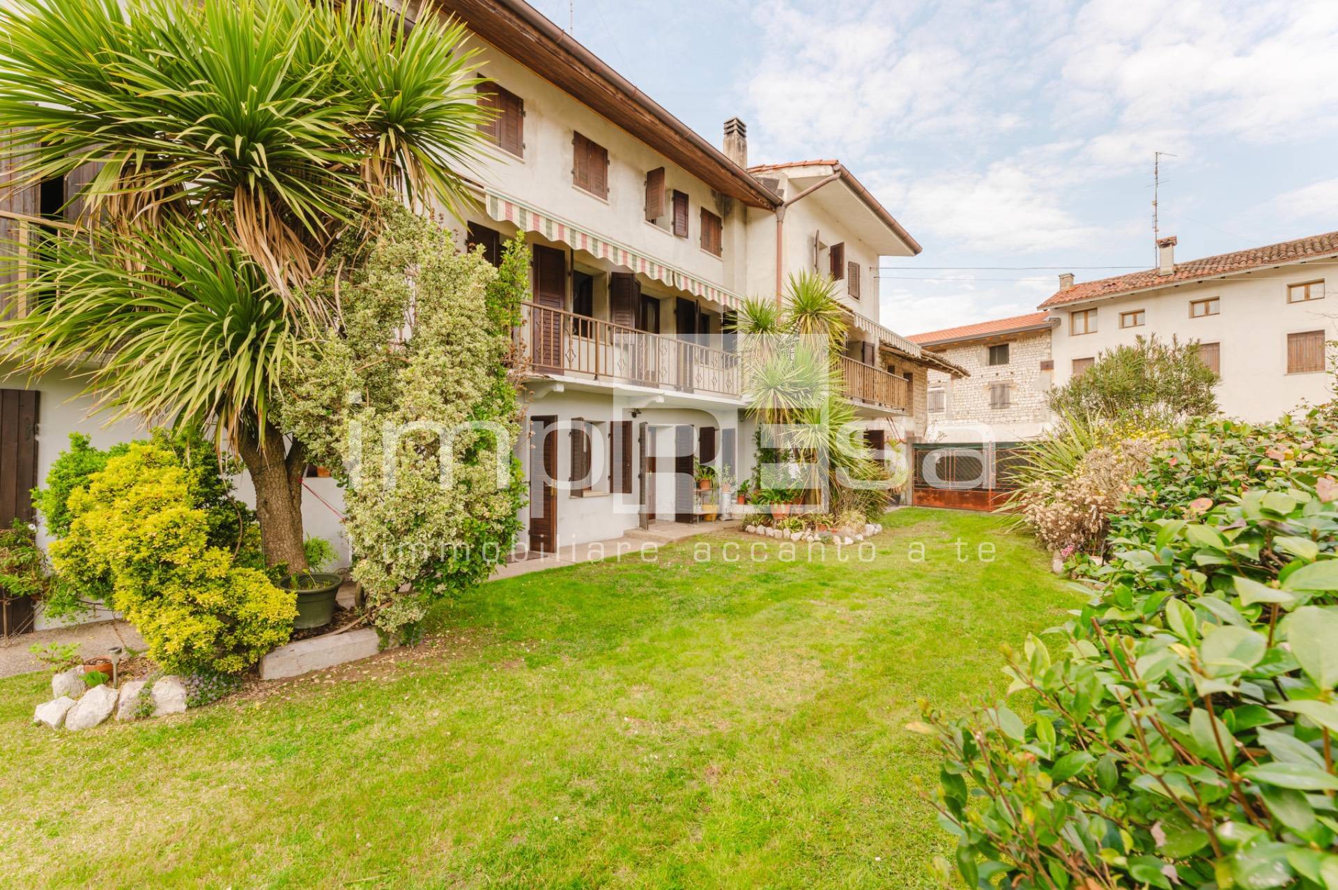 Rustico/Casale in vendita a Fontanafredda