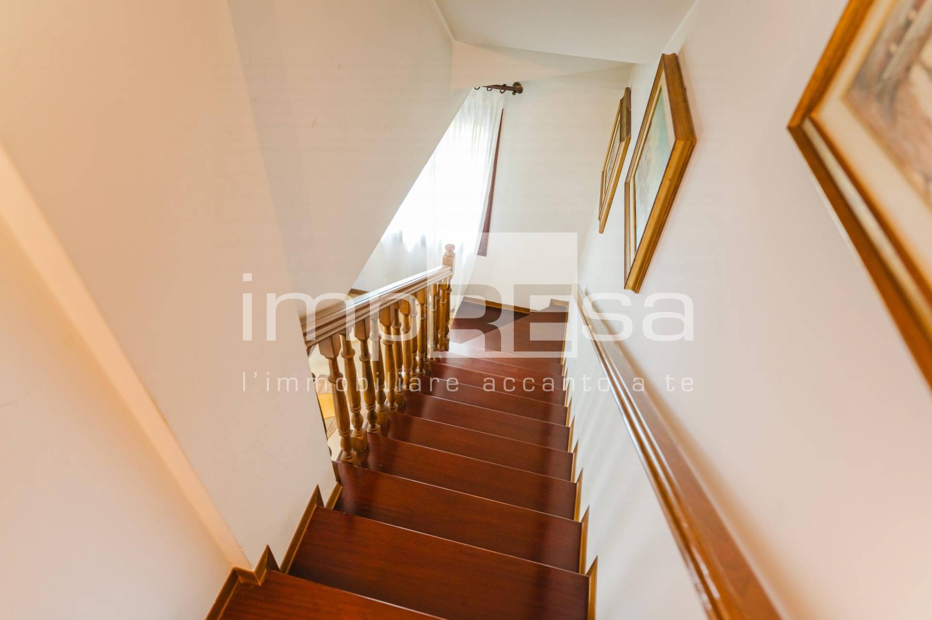 Rustico/Casale in vendita a Fontanafredda