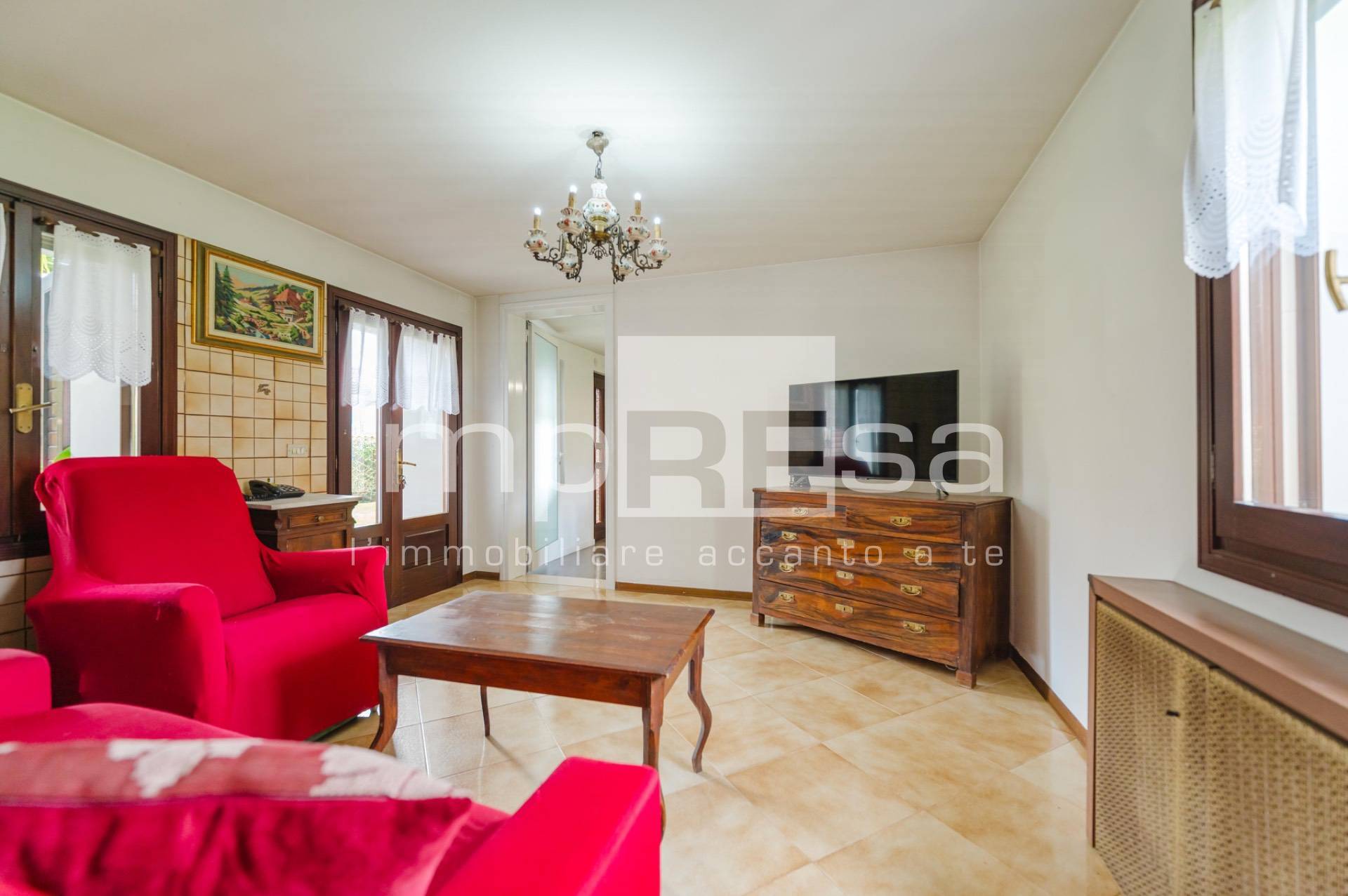 Rustico/Casale in vendita a Fontanafredda