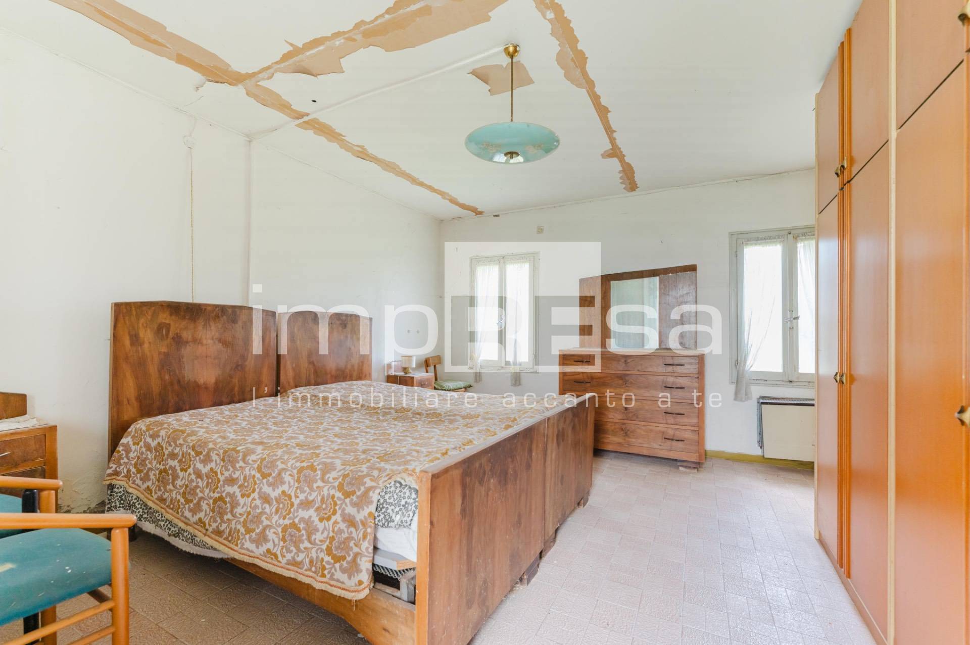 Rustico/Casale in vendita a Fontanafredda