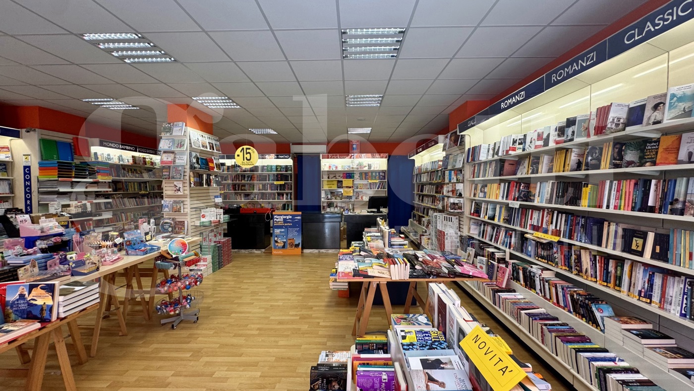 Negozio in affitto a Cagliari