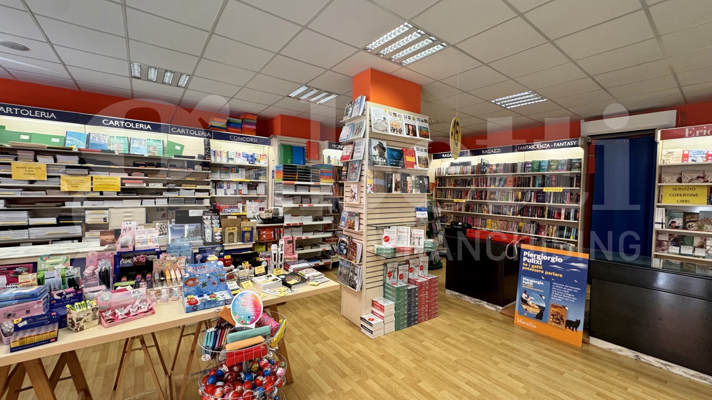 Negozio in affitto a Cagliari