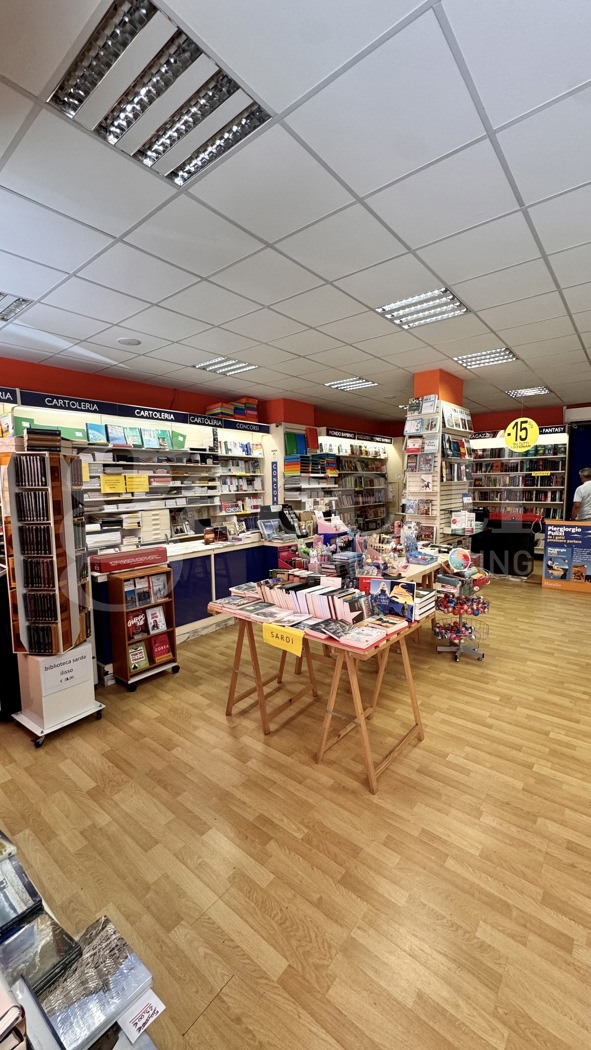 Negozio in affitto a Cagliari