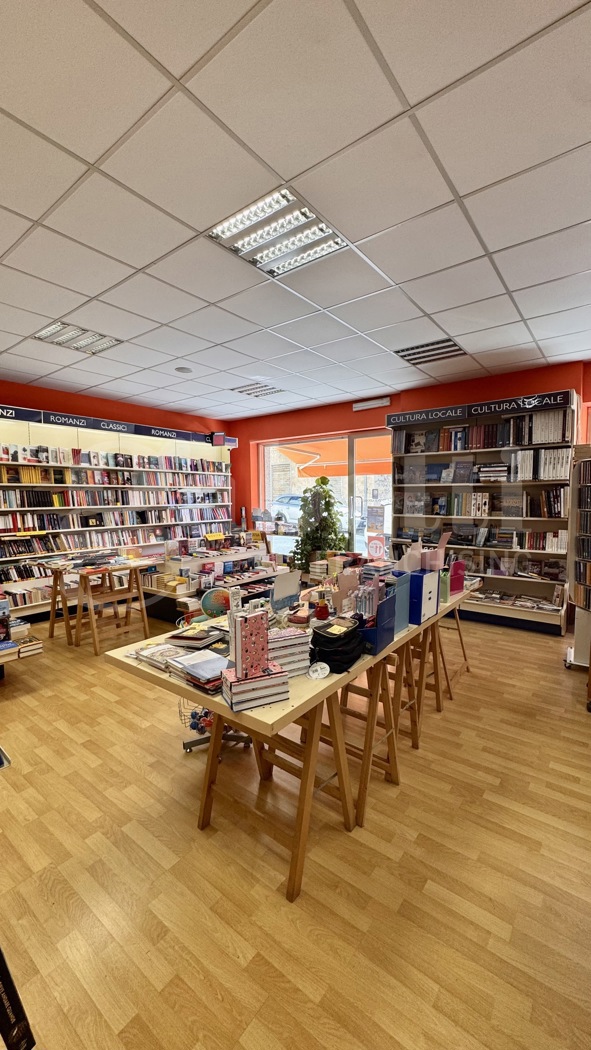 Negozio in affitto a Cagliari