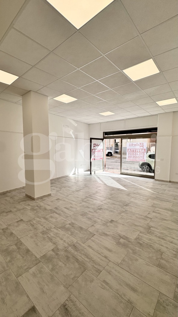 Negozio in affitto a Cagliari