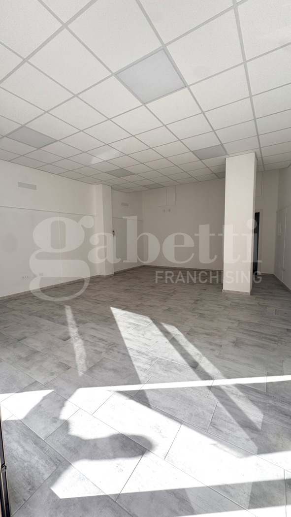 Negozio in affitto a Cagliari