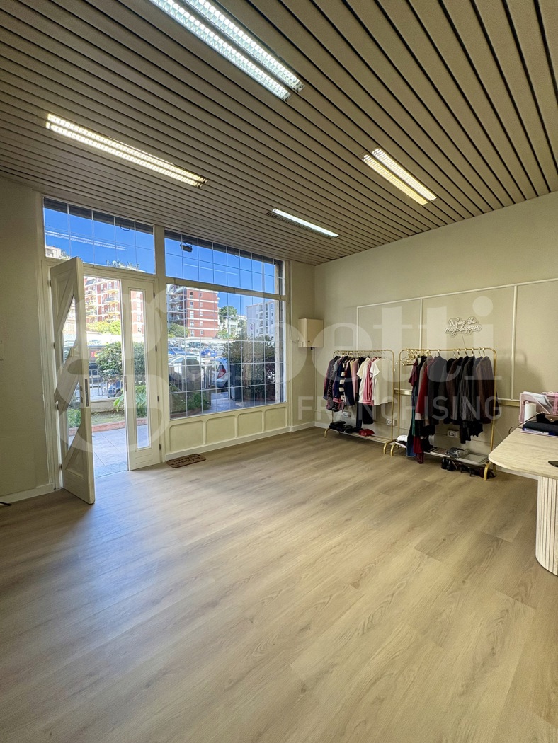 Negozio in affitto a Cagliari