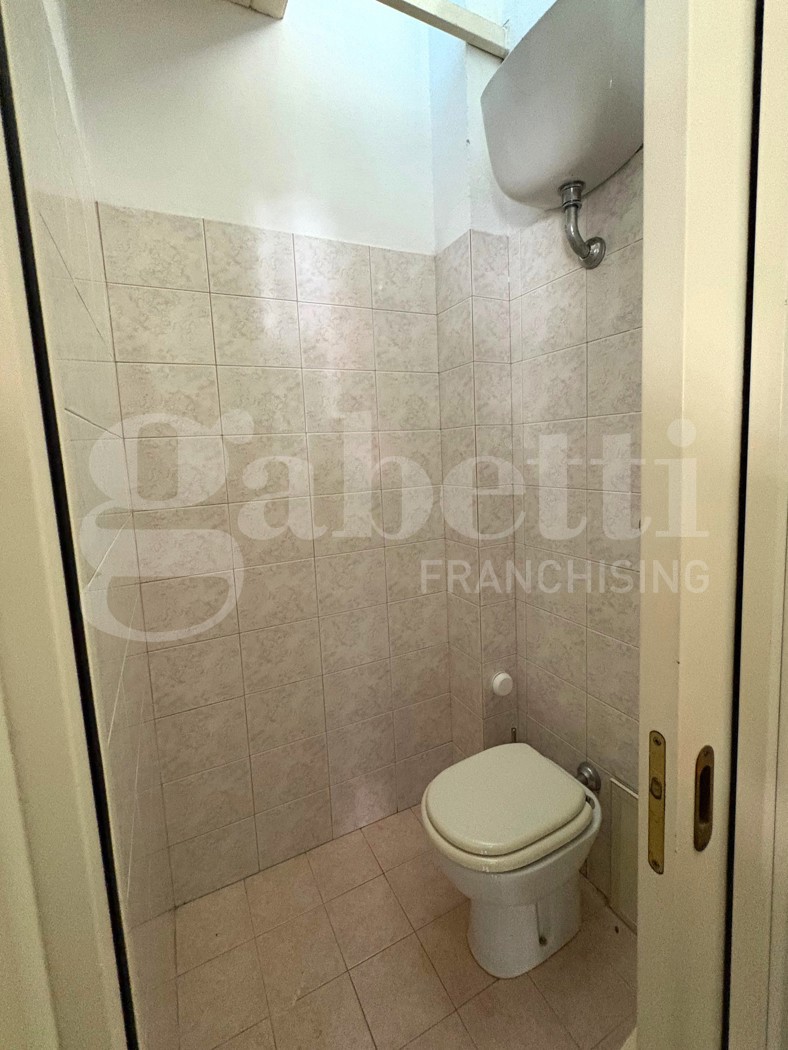 Negozio in affitto a Cagliari