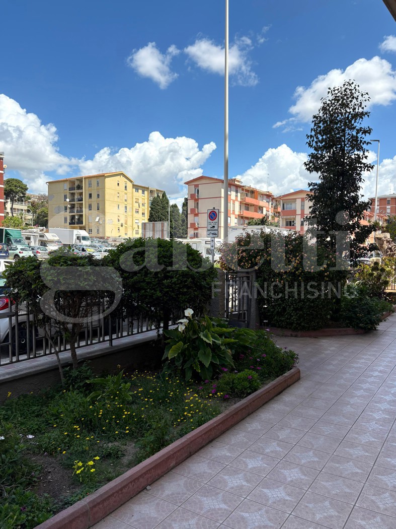 Negozio in affitto a Cagliari