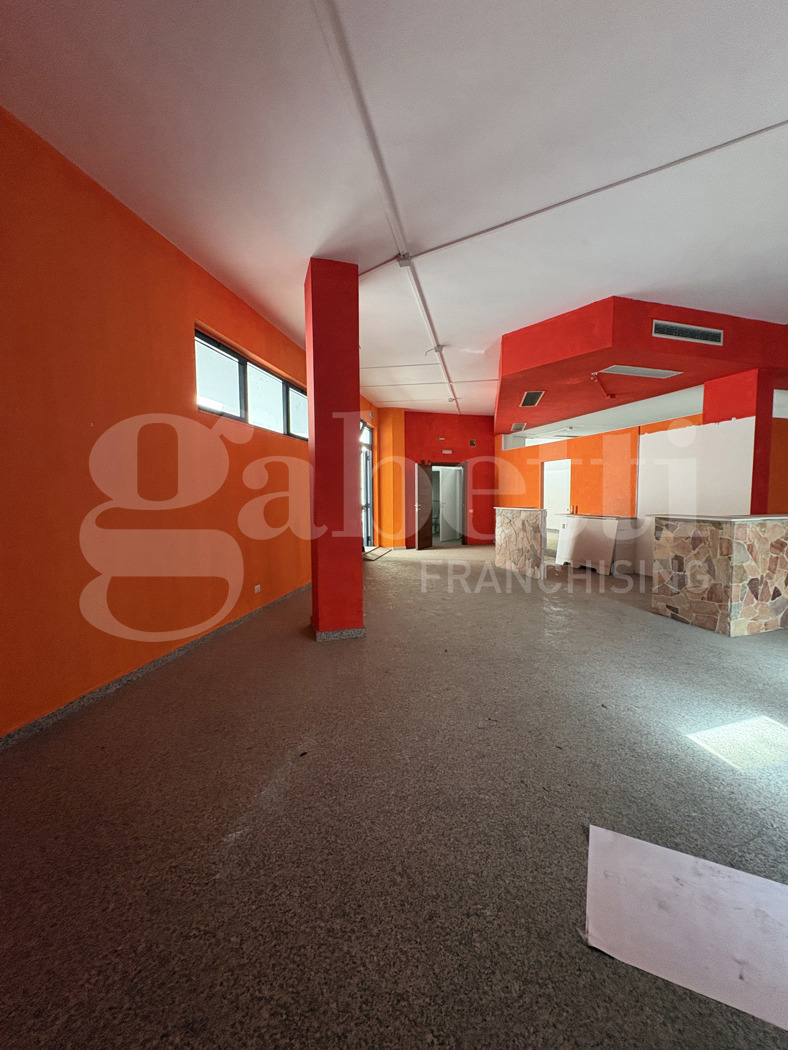 Negozio in affitto a Cagliari