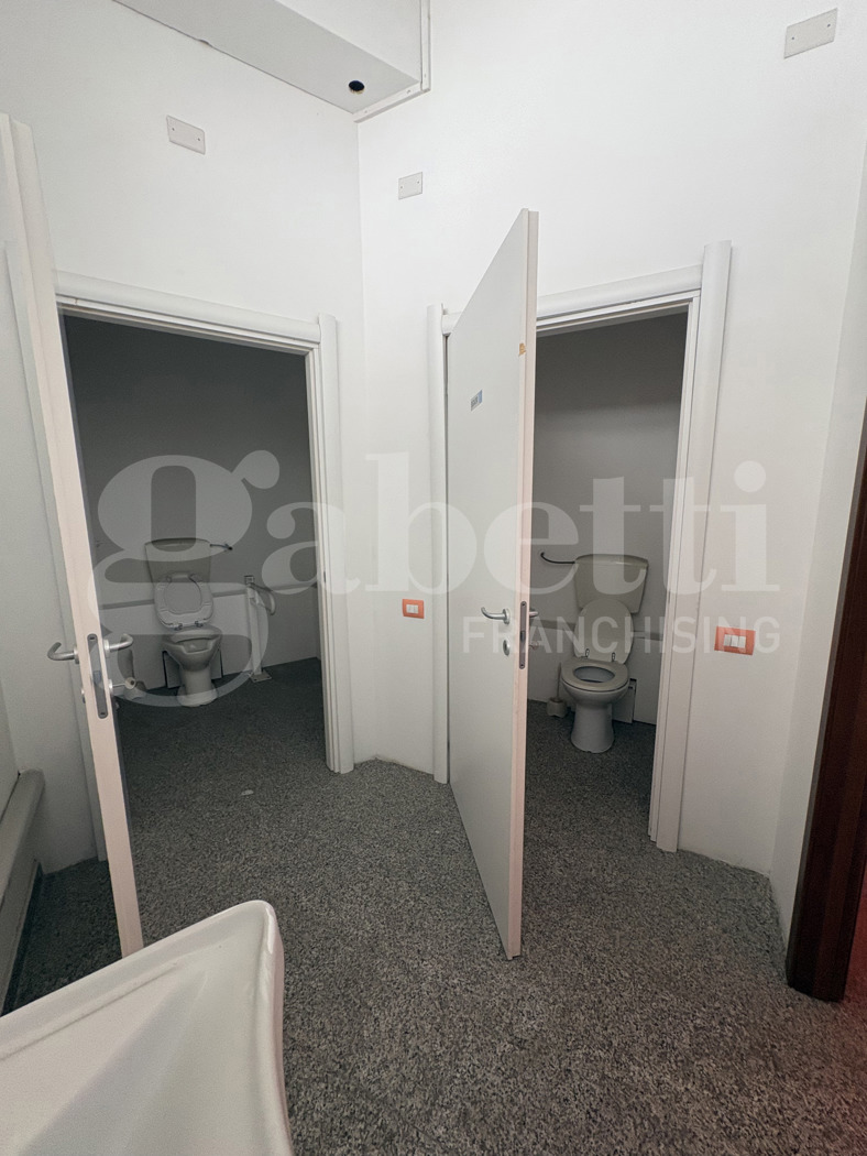 Negozio in affitto a Cagliari