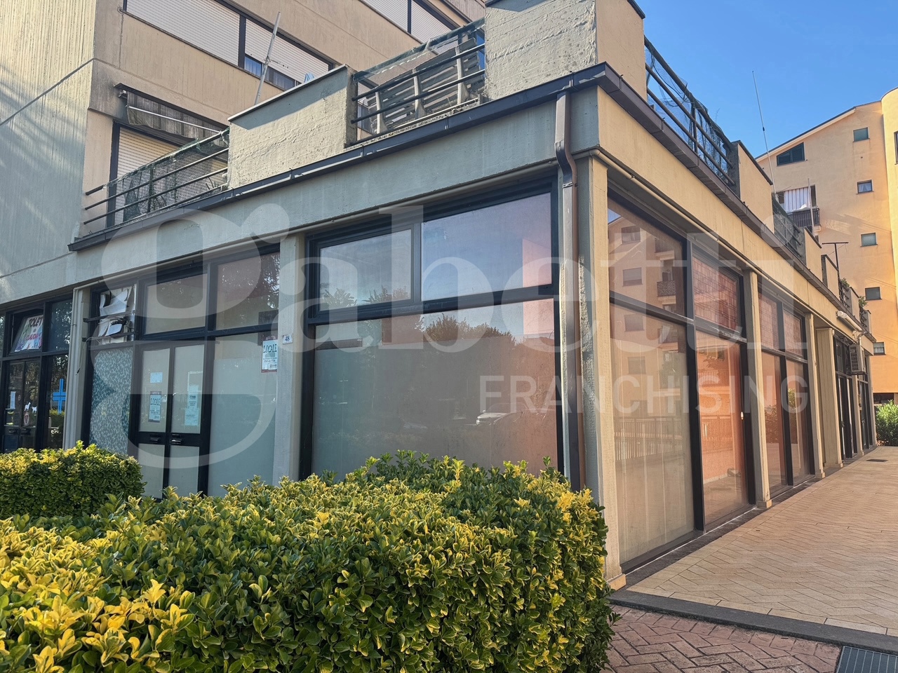 Negozio in vendita a Orte