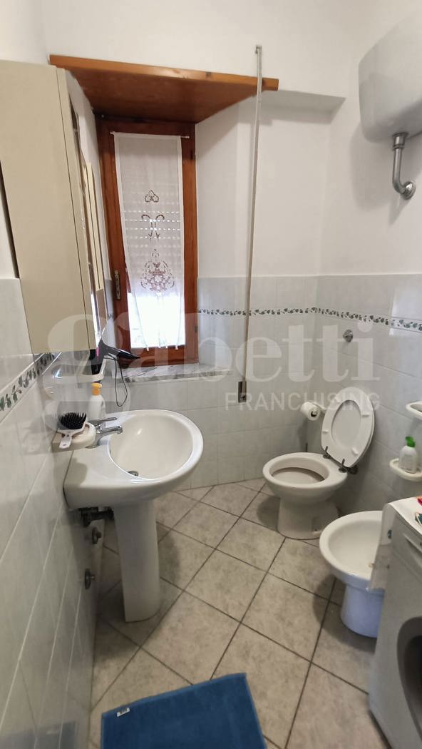 Trilocale arredato in affitto a Orte