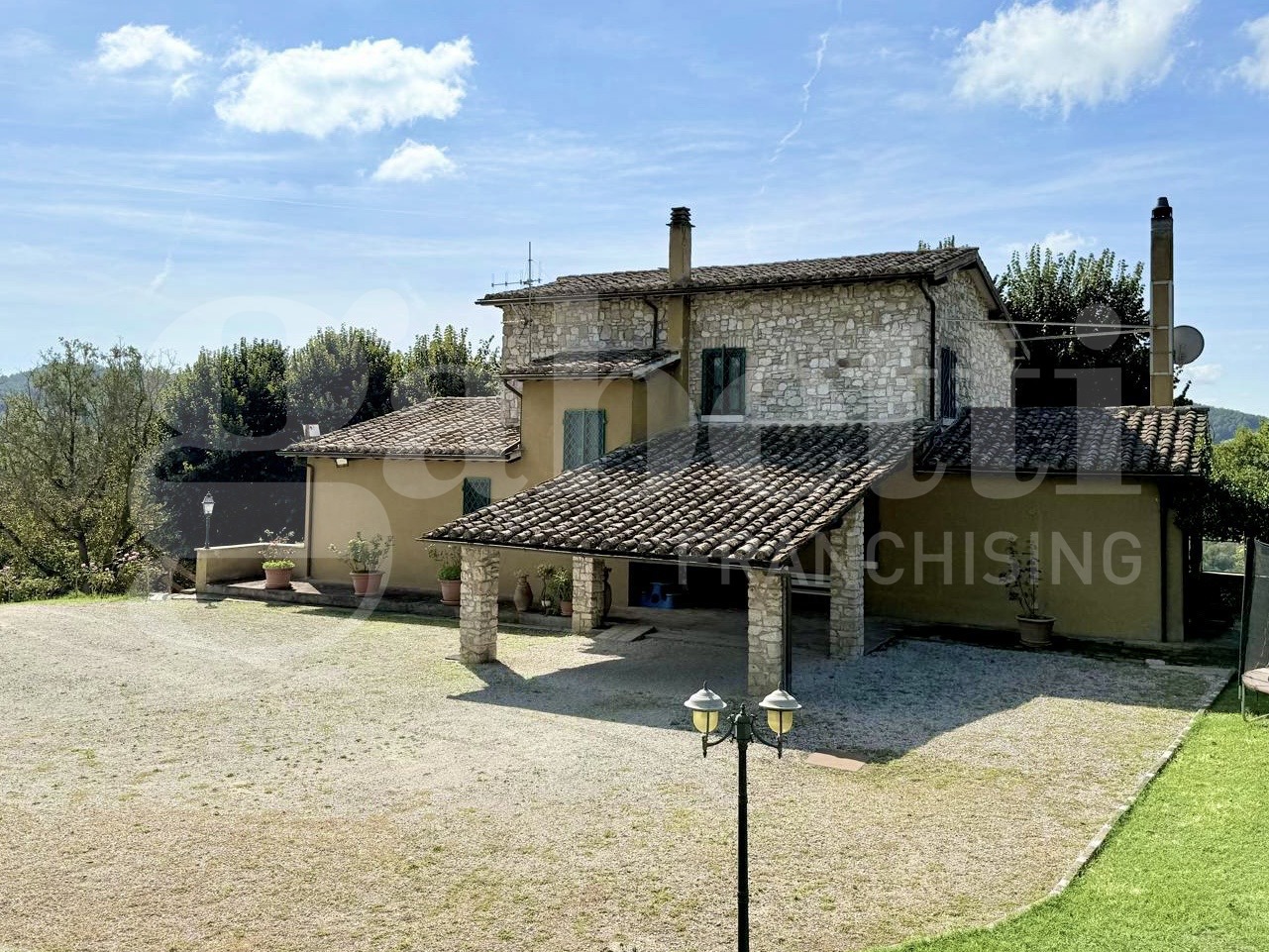 Villa con giardino a Orte