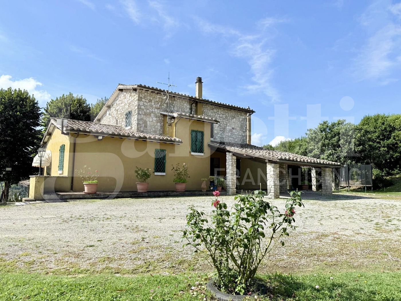 Villa con giardino a Orte