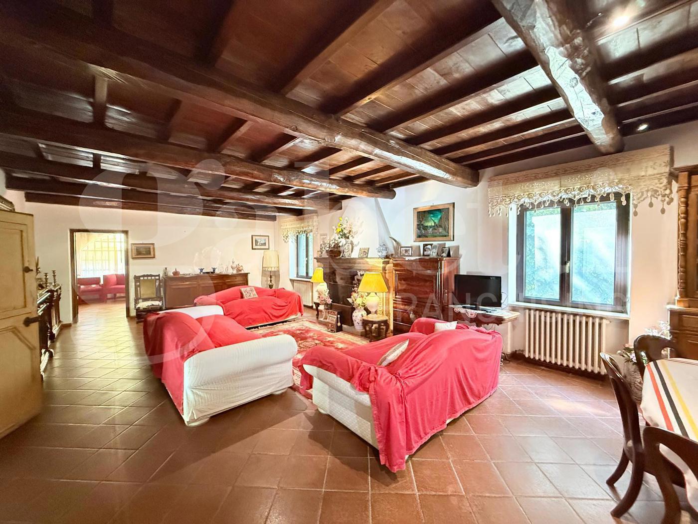 Villa con giardino a Orte