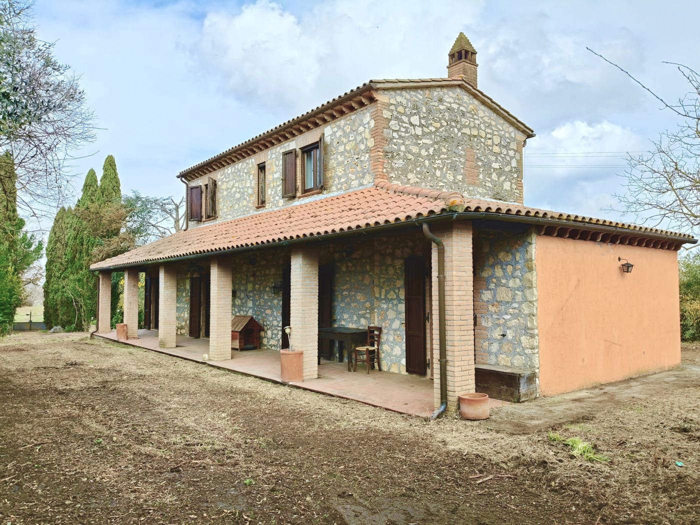 Villa con giardino a Giove