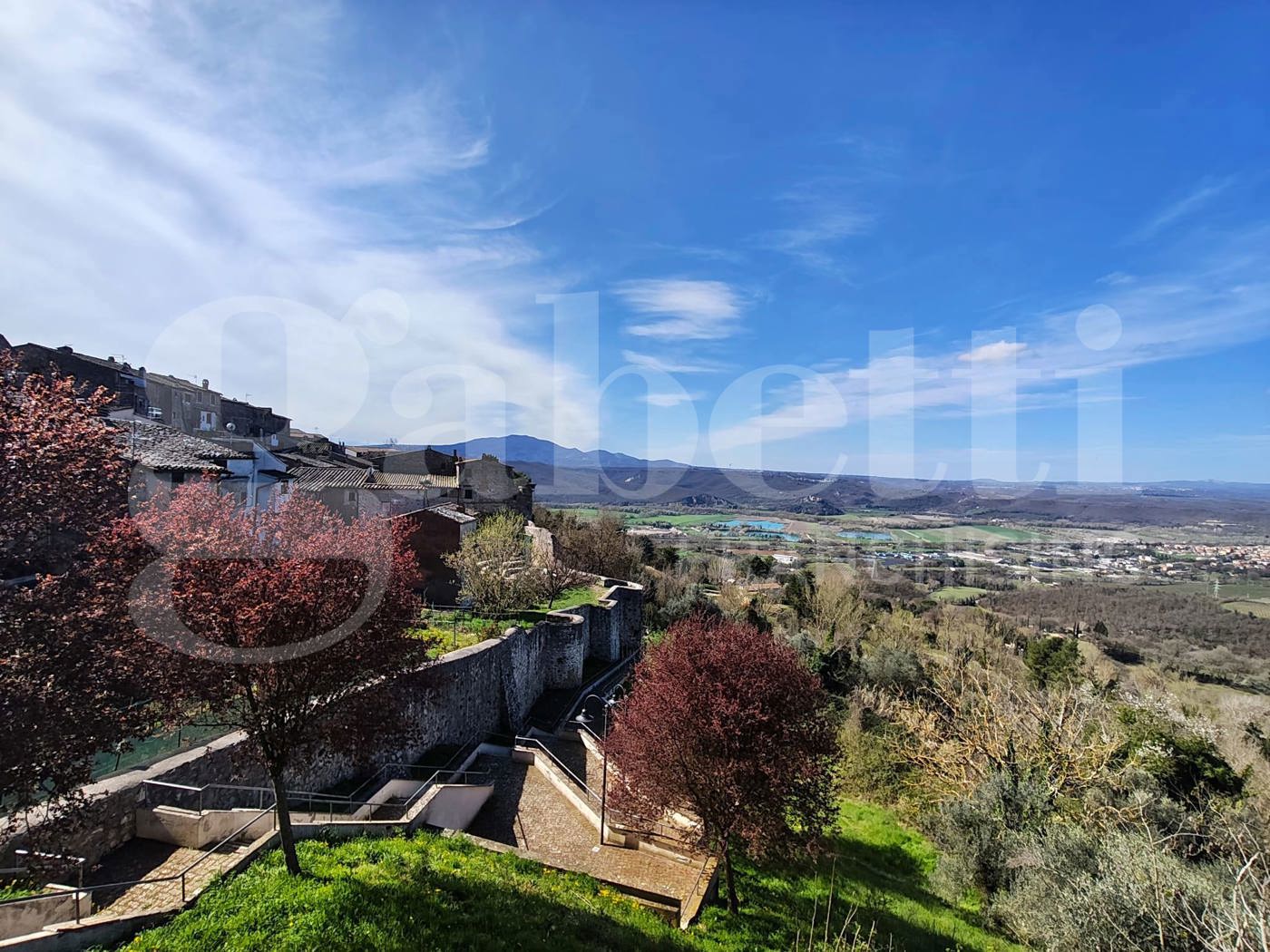 Quadrilocale da ristrutturare a Giove