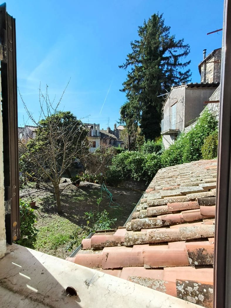 Trilocale in affitto a Amelia