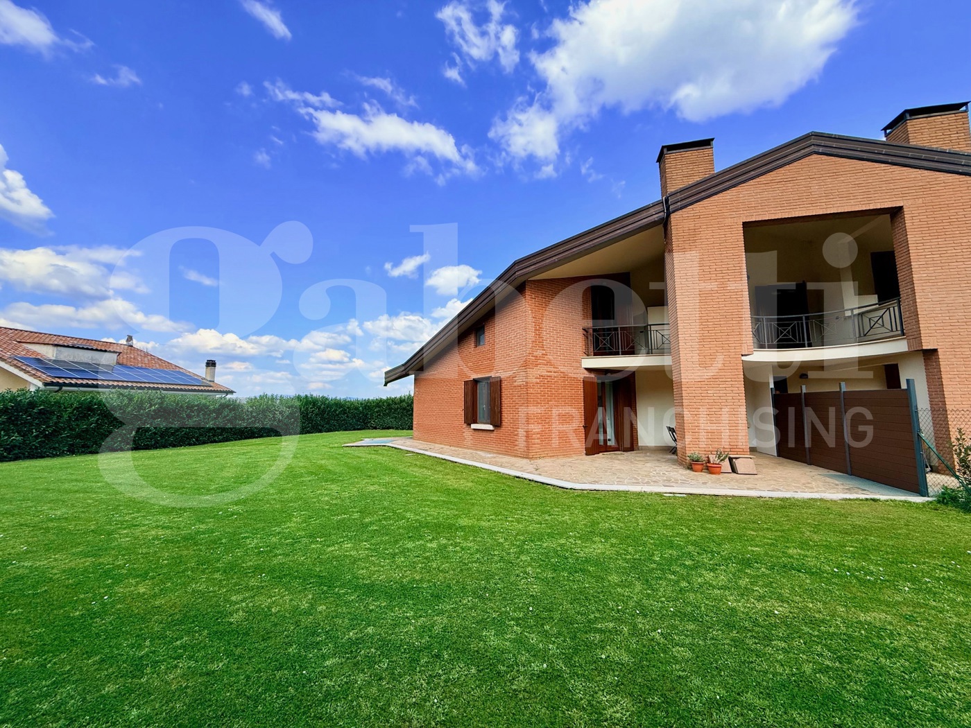 Villa Bifamiliare con giardino a Orte