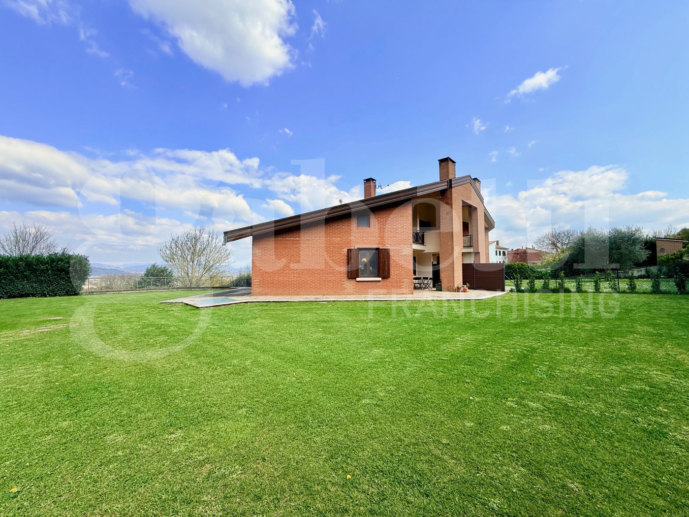 Villa Bifamiliare con giardino a Orte