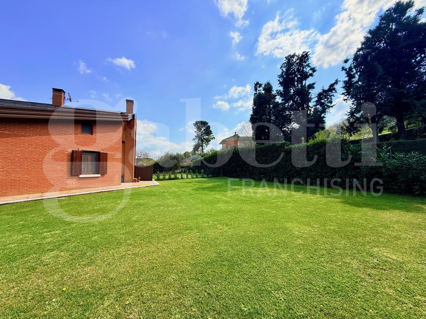 Villa Bifamiliare con giardino a Orte