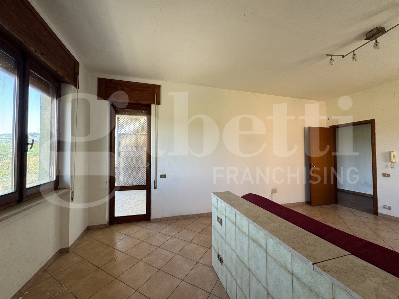 Quadrilocale con giardino a Orte