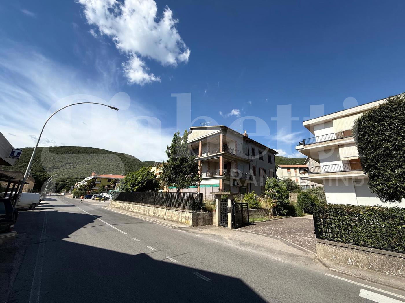 Quadrilocale in vendita a Lugnano in Teverina