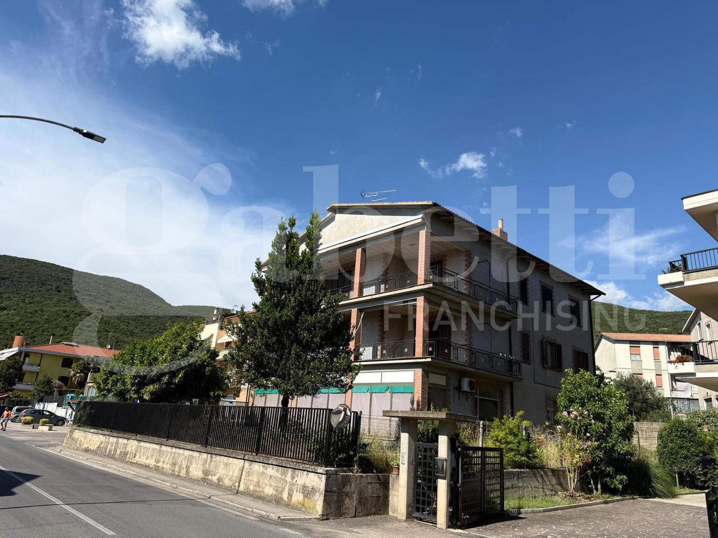 Casa indipendente in vendita a Lugnano in Teverina