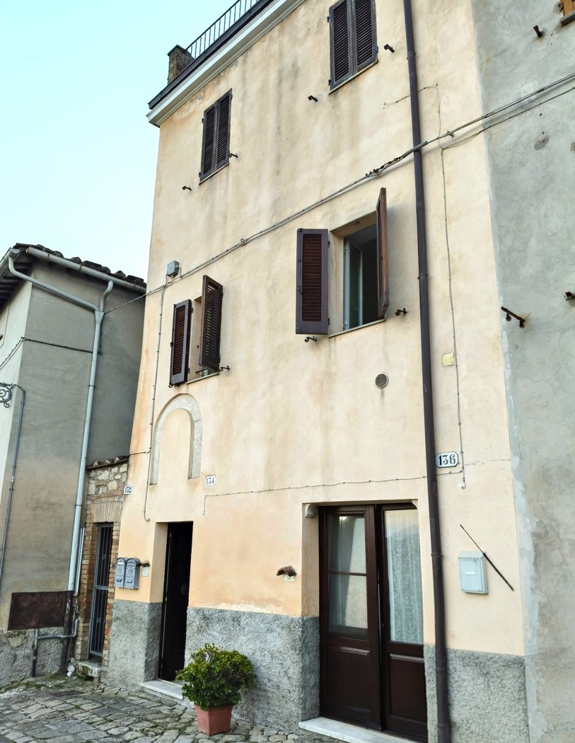 Bilocale arredato in affitto a Amelia