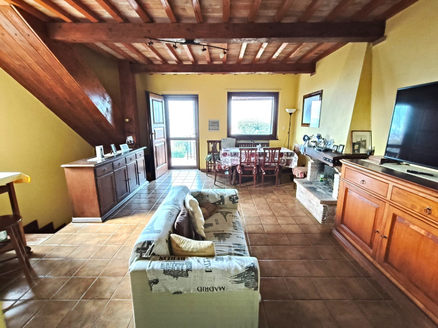 Villa con giardino a Guardea