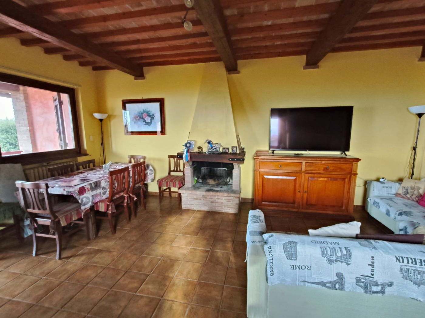 Villa con giardino a Guardea