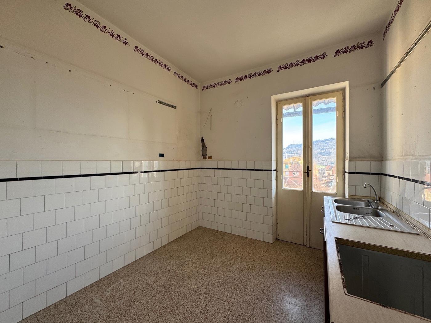 Quadrilocale da ristrutturare a Orte