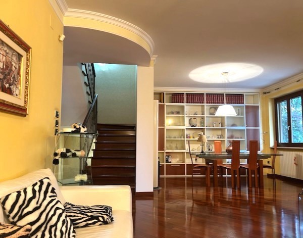 Villa Bifamiliare con giardino a Pescara