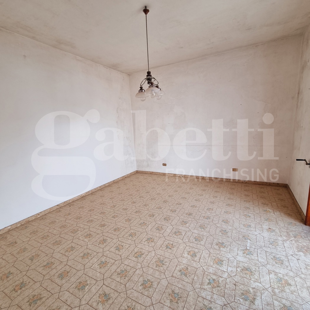 Casa indipendente da ristrutturare a Melissano