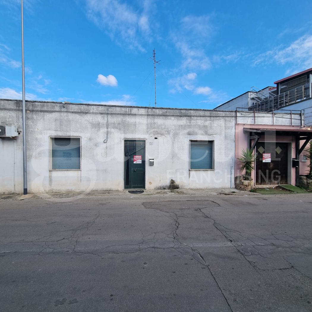 Casa indipendente in vendita a Melissano