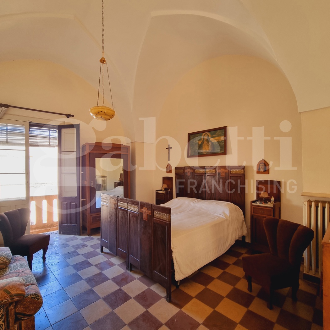 Casa indipendente da ristrutturare a Taurisano