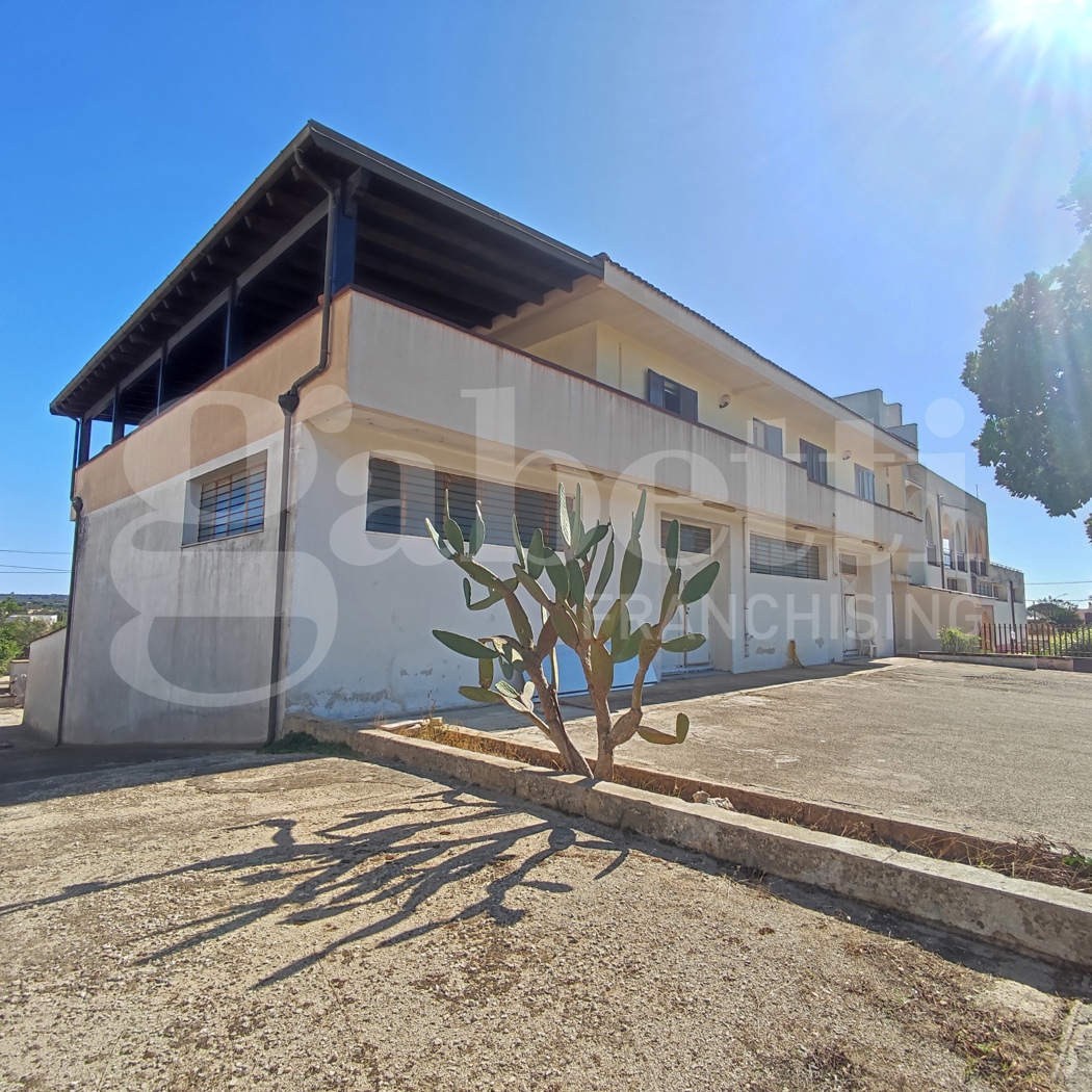 Casa indipendente con giardino a Presicce-Acquarica