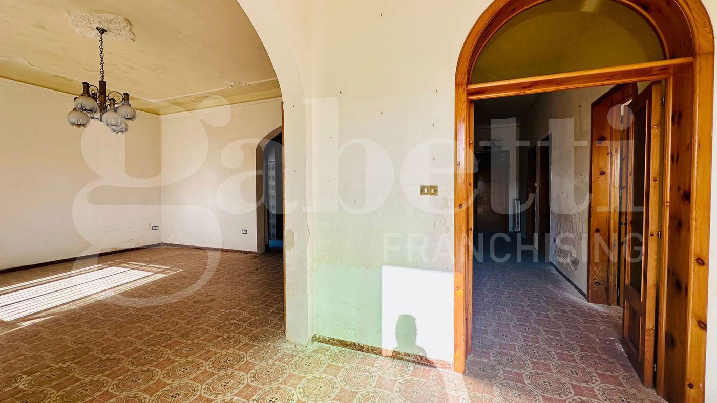 Casa indipendente da ristrutturare a Alliste