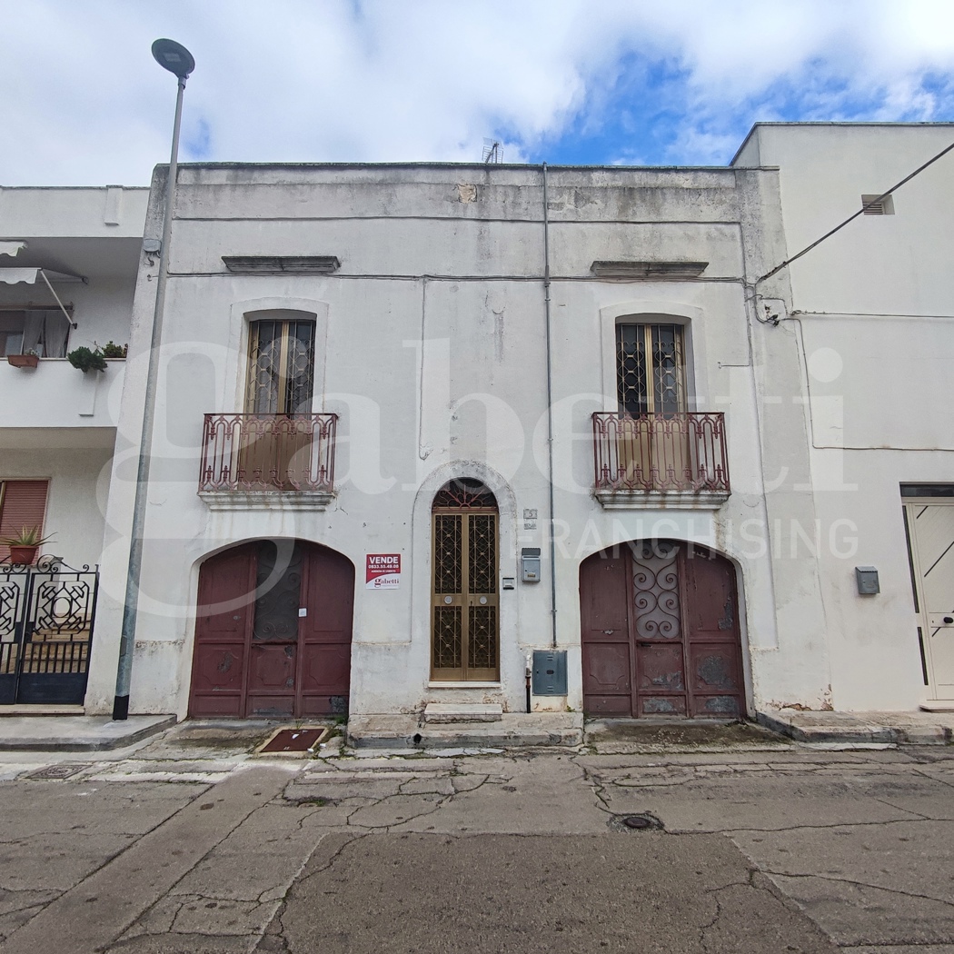 Casa indipendente con giardino a Taviano