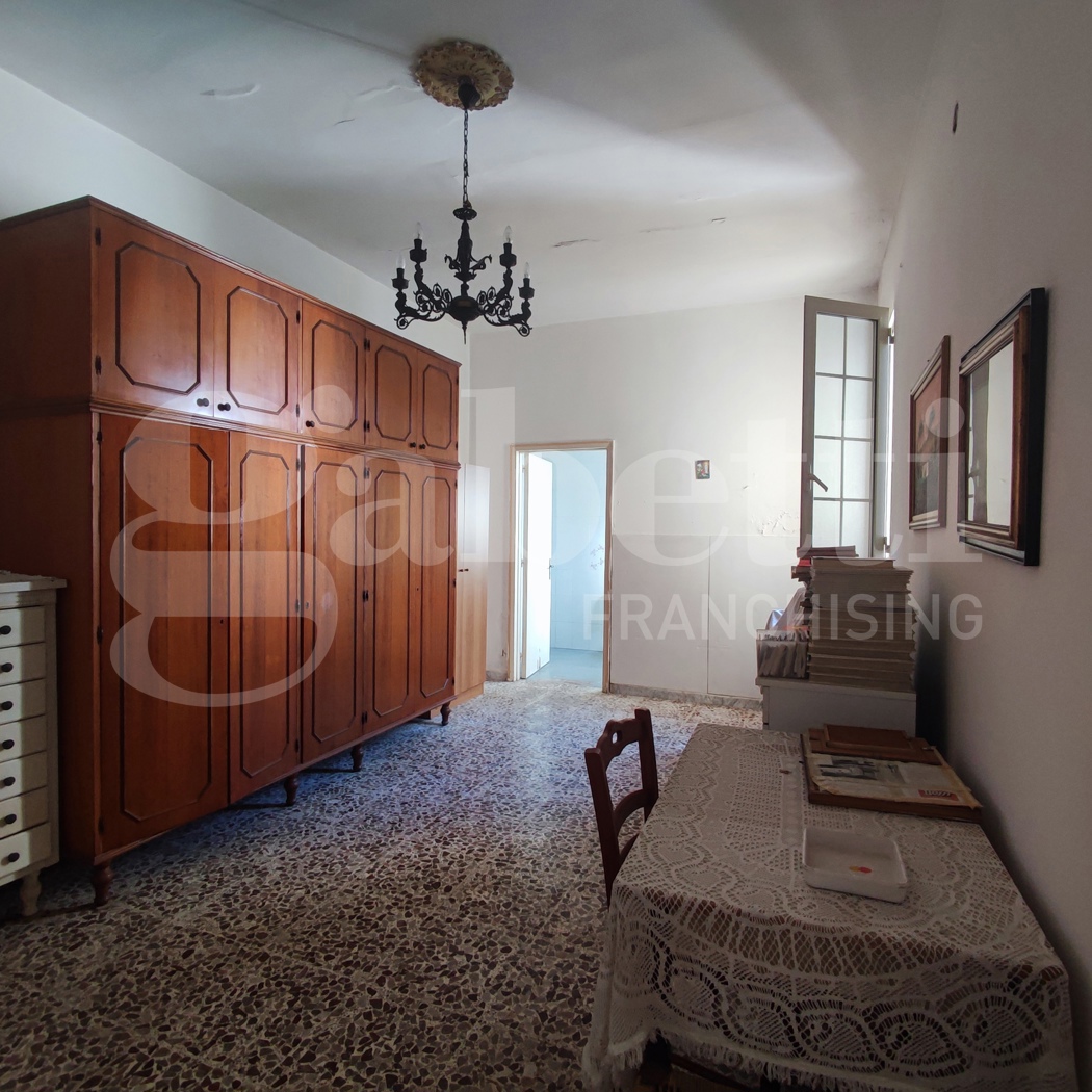 Casa indipendente con giardino a Taviano